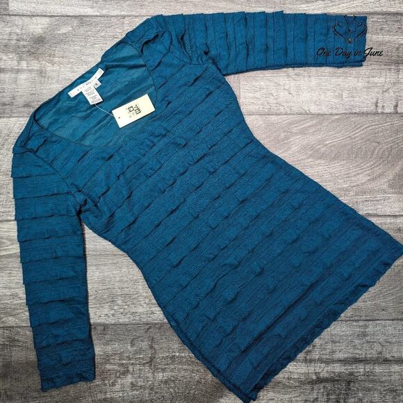 Max Studio Long Sleeve Tiered Top Size S - Picture 1 of 5